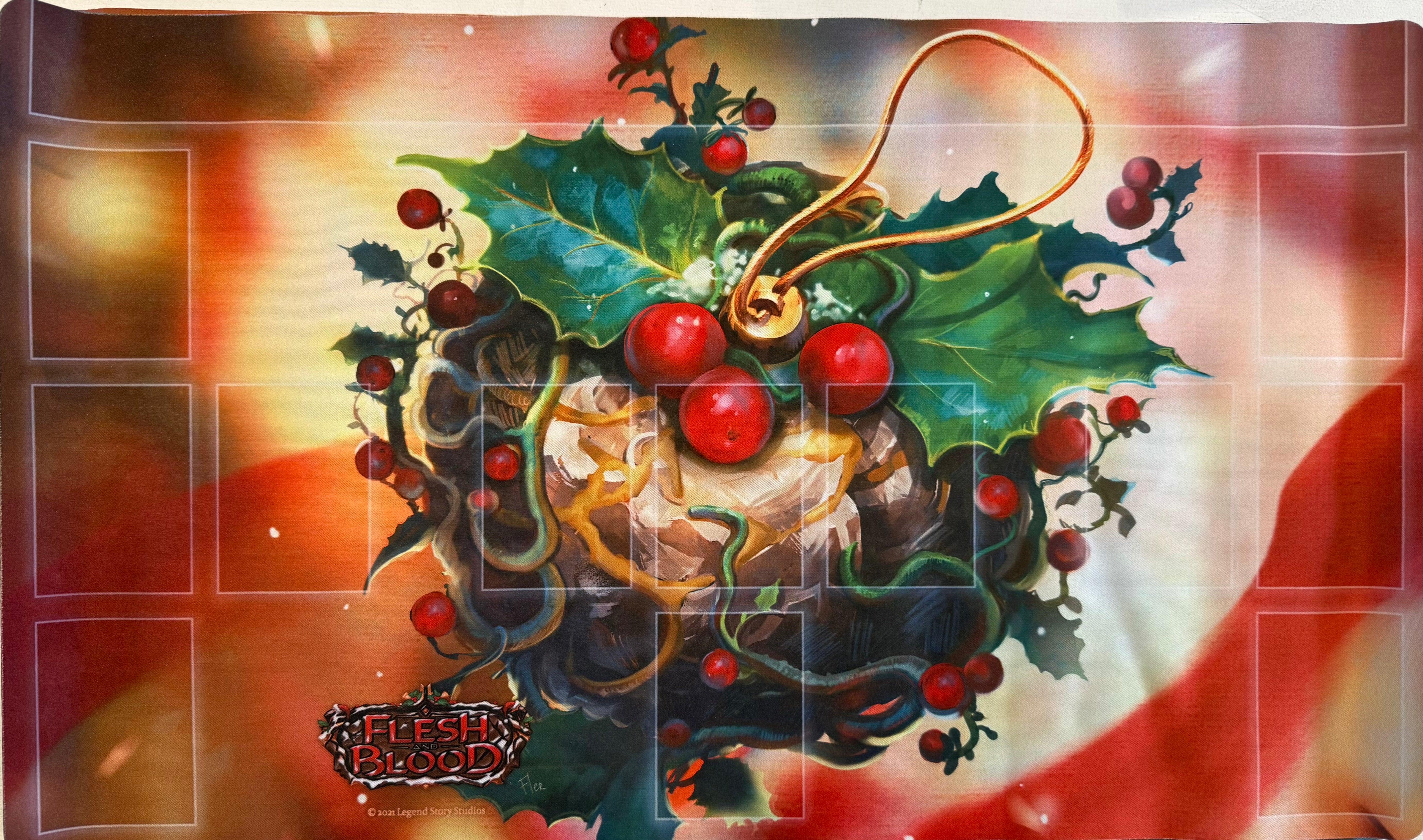 Christmas Cracked Bauble [Playmat]